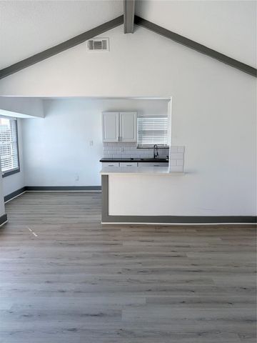 9750 Guest Street, Houston, TX 77078