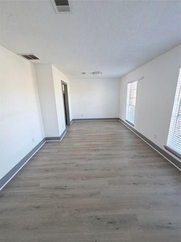 9750 Guest Street, Houston, TX 77078