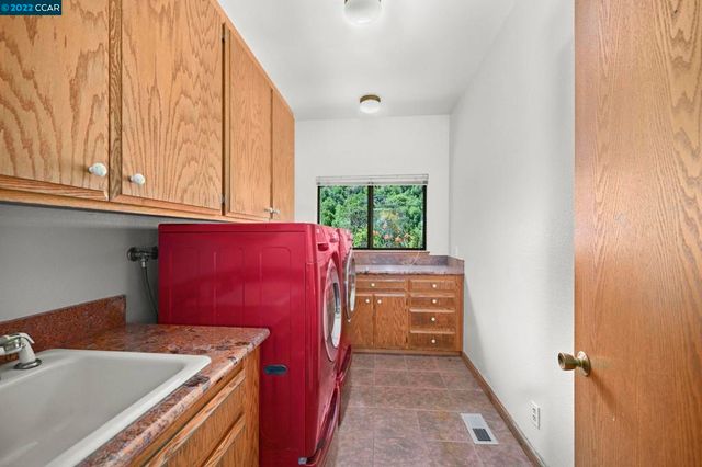 5433 Alhambra Valley Rd, Martinez, CA 94553