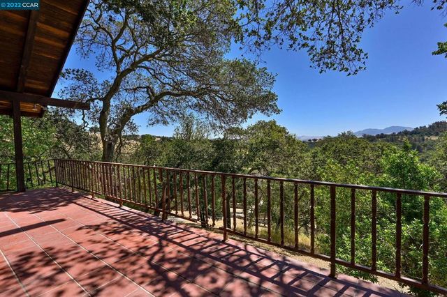 5433 Alhambra Valley Rd, Martinez, CA 94553