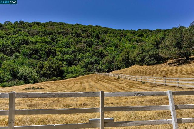 5433 Alhambra Valley Rd, Martinez, CA 94553