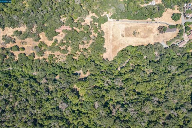 5433 Alhambra Valley Rd, Martinez, CA 94553