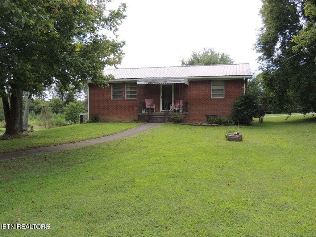 3227 George Light Rd, Knoxville, TN 37931