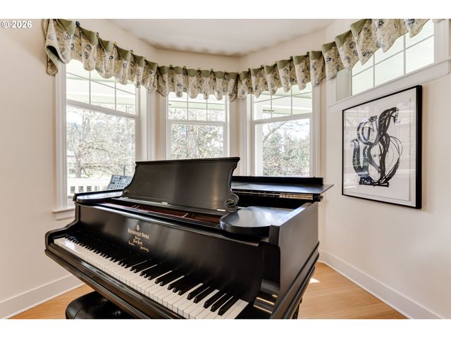 2015 E 43RD Ave, Eugene, OR 97405