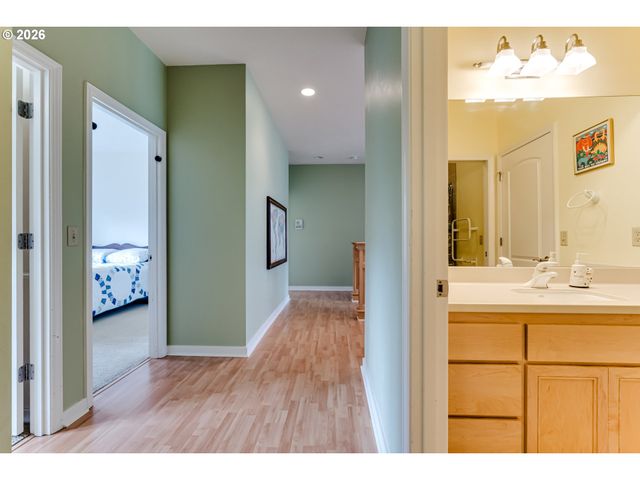 2015 E 43RD Ave, Eugene, OR 97405