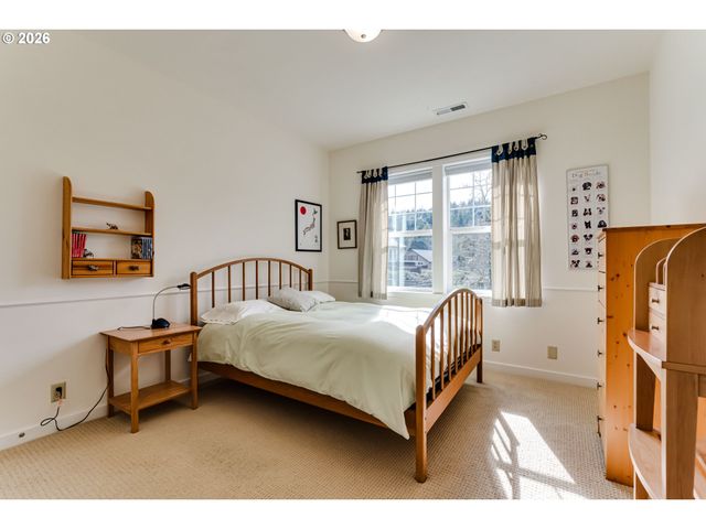 2015 E 43RD Ave, Eugene, OR 97405