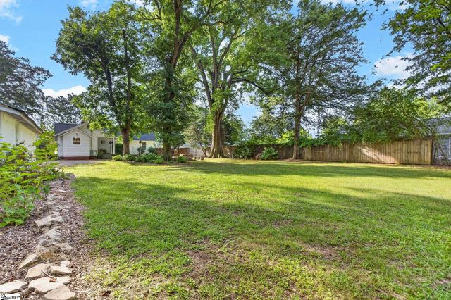 206 Harvey Road, Greer, SC 29651