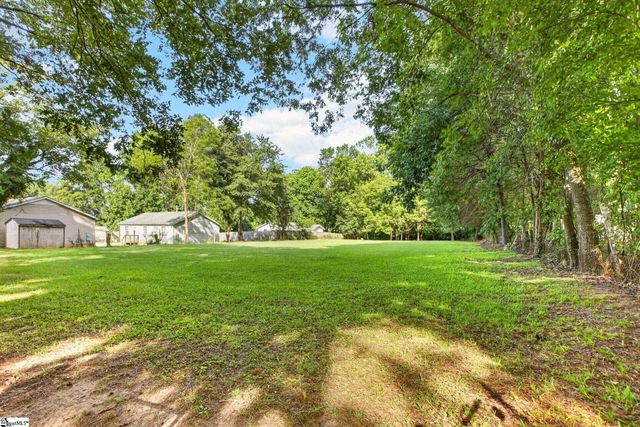 206 Harvey Road, Greer, SC 29651