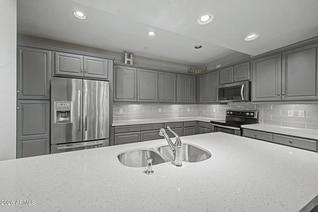 3935 E ROUGH RIDER Road 1339, Phoenix, AZ 85050
