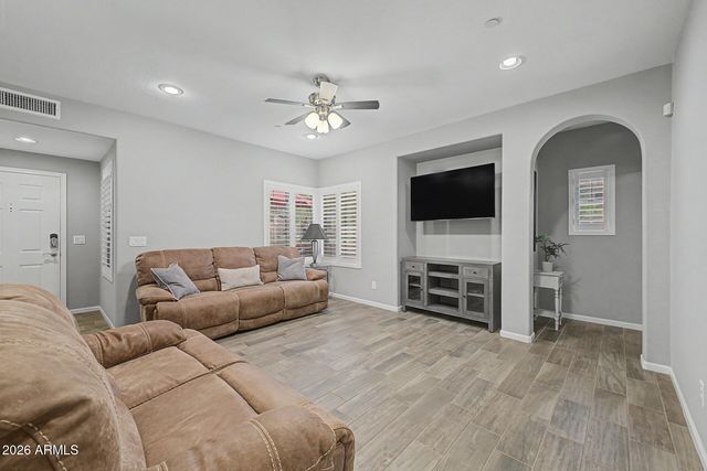 3935 E ROUGH RIDER Road 1339, Phoenix, AZ 85050