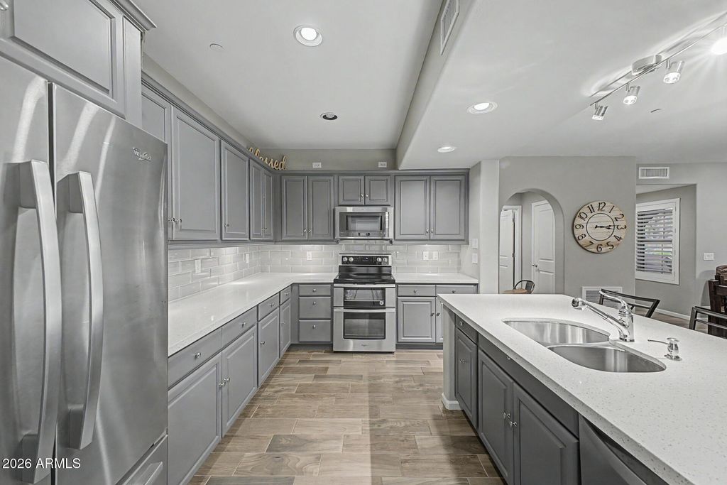 3935 E ROUGH RIDER Road 1339, Phoenix, AZ 85050