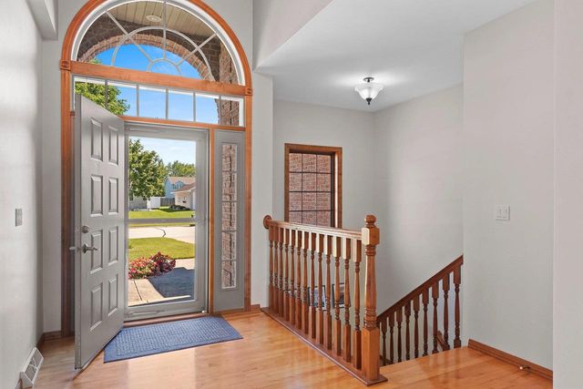 2224 KAYLEE CIRCLE, Green Bay, WI 54311