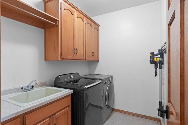 2224 KAYLEE CIRCLE, Green Bay, WI 54311
