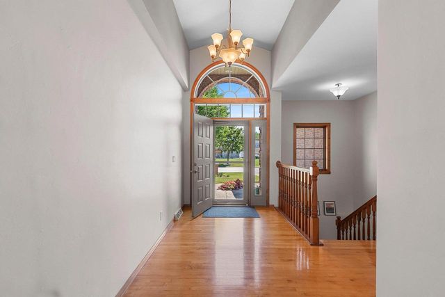 2224 KAYLEE CIRCLE, Green Bay, WI 54311
