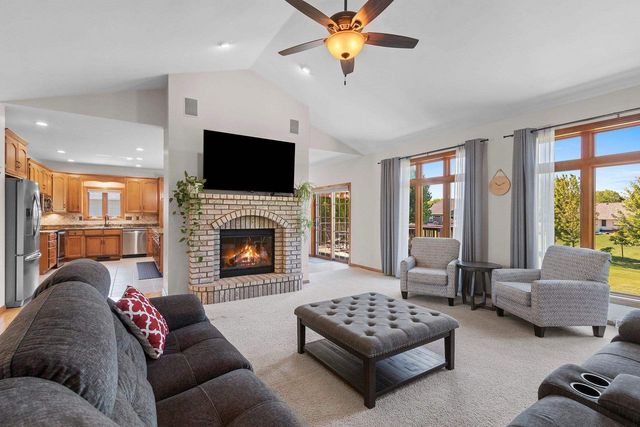 2224 KAYLEE CIRCLE, Green Bay, WI 54311