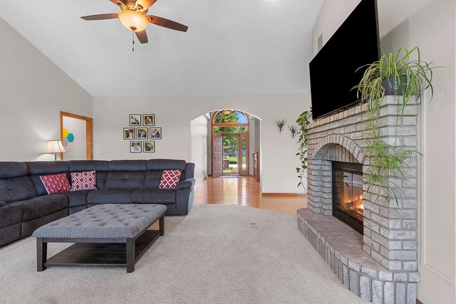 2224 KAYLEE CIRCLE, Green Bay, WI 54311