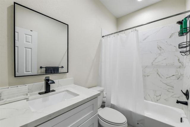 7119 Palestine Street A, Houston, TX 77020