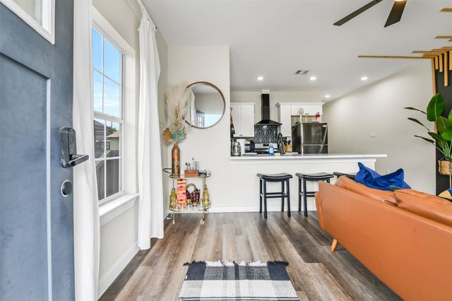 7119 Palestine Street A, Houston, TX 77020