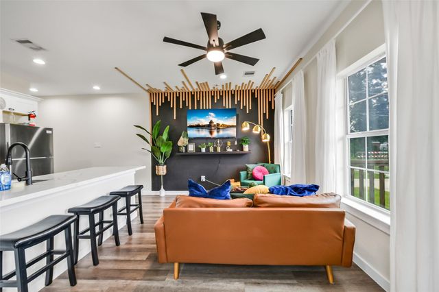 7119 Palestine Street A, Houston, TX 77020