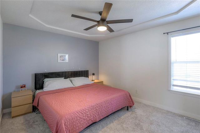 20242 E 17th Street Court N, Independence, MO 64056