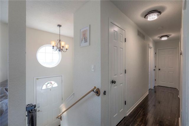 20242 E 17th Street Court N, Independence, MO 64056