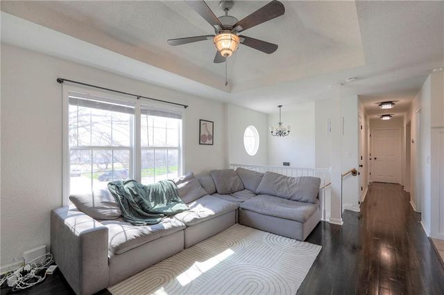 20242 E 17th Street Court N, Independence, MO 64056