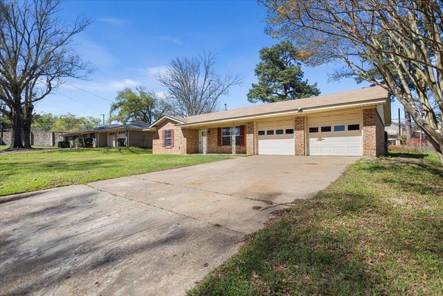 1211 Brookshire Drive, Tyler, TX 75701