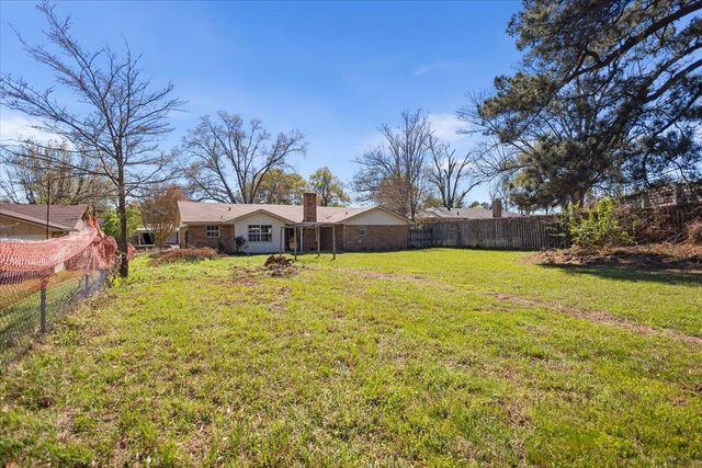 1211 Brookshire Drive, Tyler, TX 75701