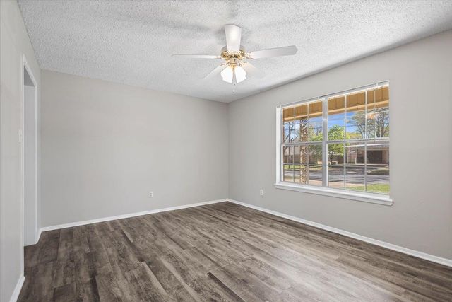 1211 Brookshire Drive, Tyler, TX 75701