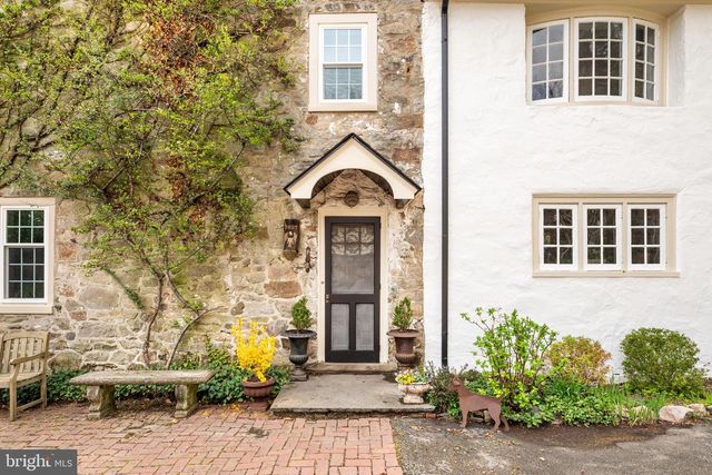 1 E BROOKHAVEN ROAD, Wallingford, PA 19086