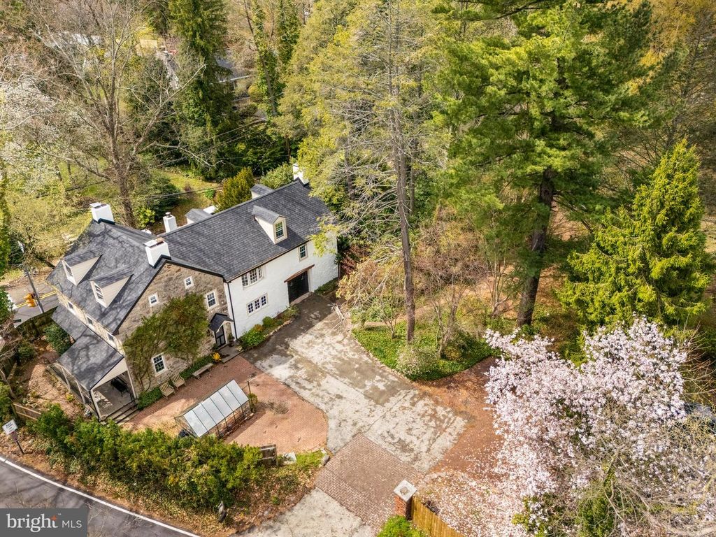 1 E BROOKHAVEN ROAD, Wallingford, PA 19086