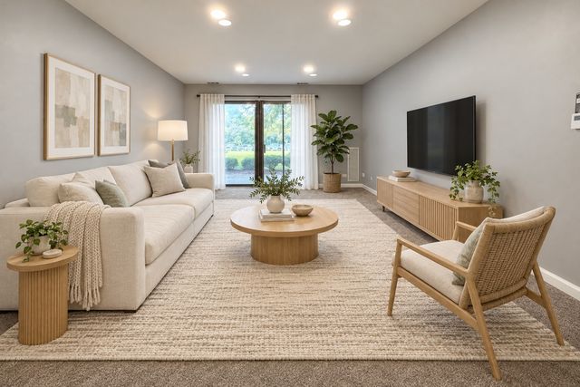 950 E Wilmette Road 121, Palatine, IL 60074