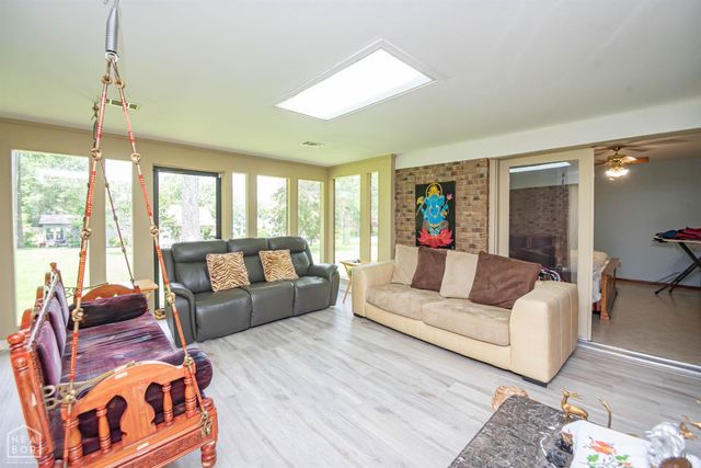 803 Lakeshore Drive E, Jonesboro, AR 72401