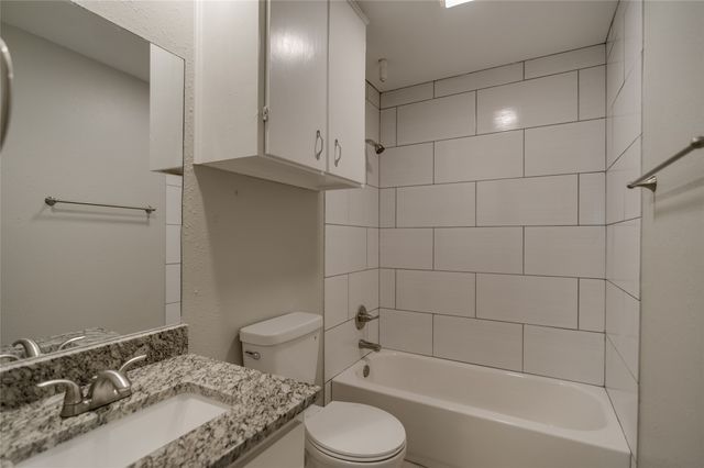 3025 Sappington Place 3027A, Fort Worth, TX 76116