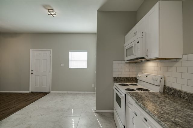 3025 Sappington Place 3027A, Fort Worth, TX 76116