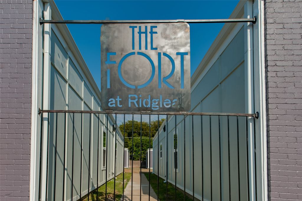 3025 Sappington Place 3027A, Fort Worth, TX 76116