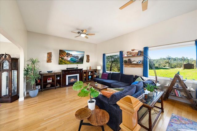 4371 Luneman Rd, Placerville, CA 95667