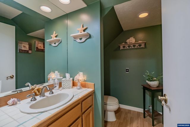 6182 Lakeshore Ct N, Keizer, OR 97303