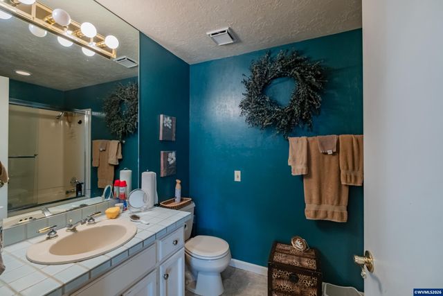 6182 Lakeshore Ct N, Keizer, OR 97303