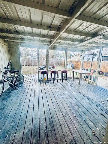 1923 Dahlgreen, San Antonio, TX 78237