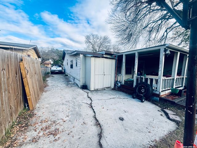 1923 Dahlgreen, San Antonio, TX 78237