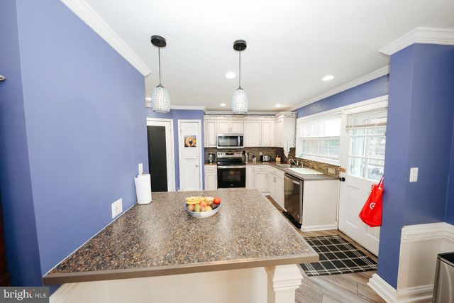 1823 DEVERON, Towson, MD 21286