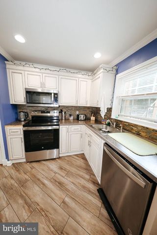 1823 DEVERON, Towson, MD 21286