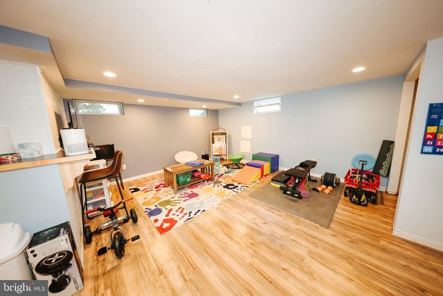 1823 DEVERON, Towson, MD 21286