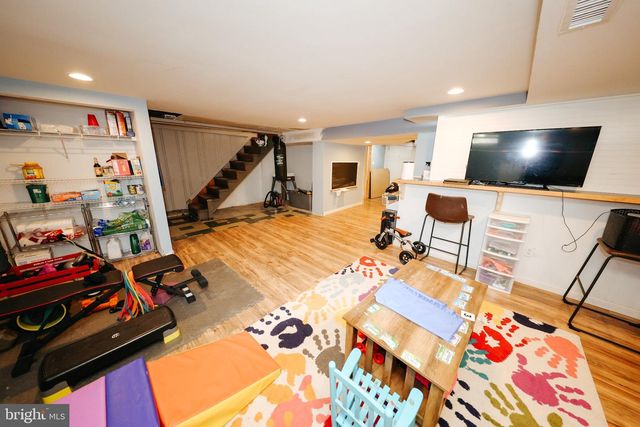 1823 DEVERON, Towson, MD 21286