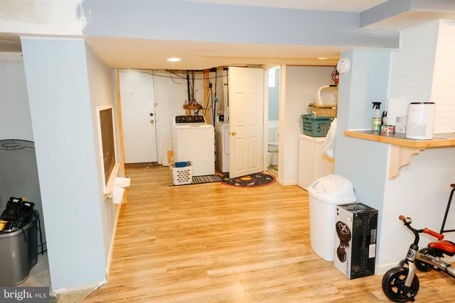 1823 DEVERON, Towson, MD 21286