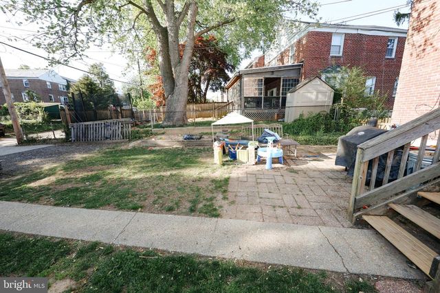 1823 DEVERON, Towson, MD 21286