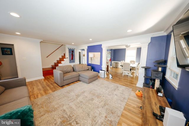 1823 DEVERON, Towson, MD 21286
