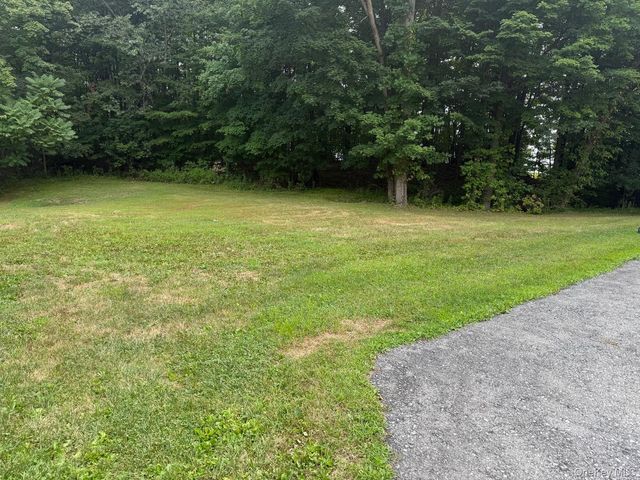 568 County Route 49 2C, Middletown, NY 10940