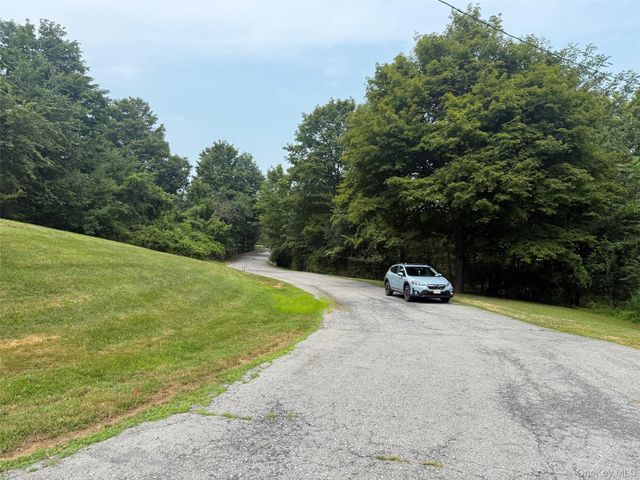 568 County Route 49 2C, Middletown, NY 10940